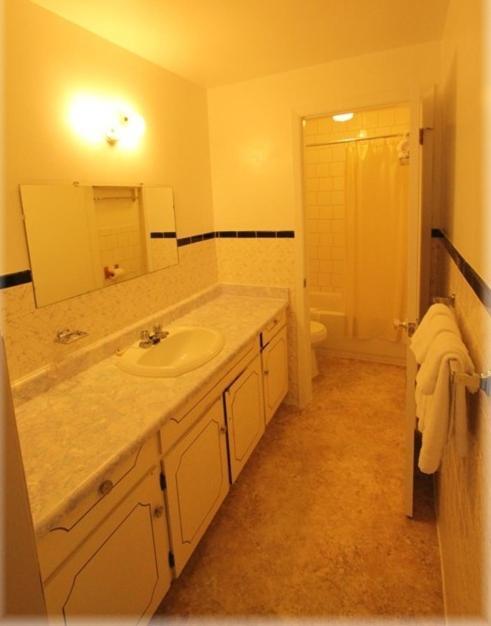 Lotus Motel Cobourg Δωμάτιο φωτογραφία