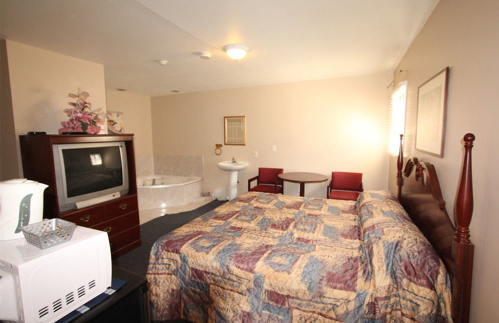Lotus Motel Cobourg Εξωτερικό φωτογραφία